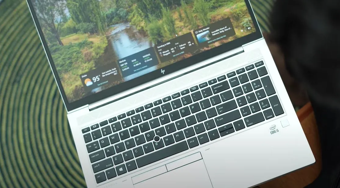 HP EliteBook 850 G7 Core i5 10th Gen display and keyboard